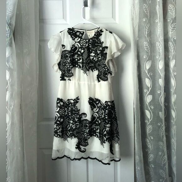 Anthropologie Foxiedox Embroidered  lace mini Dress Ruffle xs pit to pit 17.5” - Picture 3 of 14